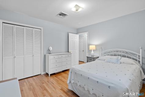 16 East Maxwell Drive West Hartford CT 06107
