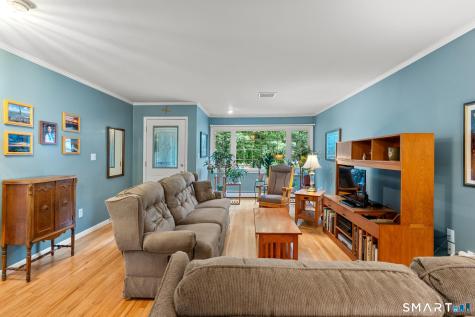 16 East Maxwell Drive West Hartford CT 06107