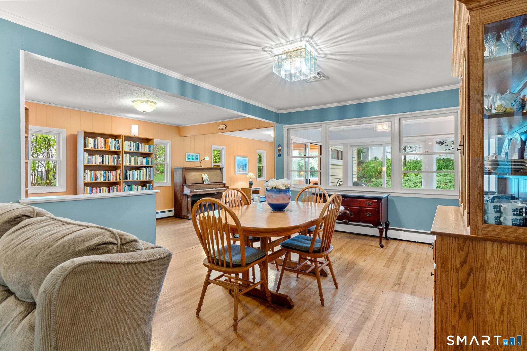 16 East Maxwell Drive West Hartford CT 06107