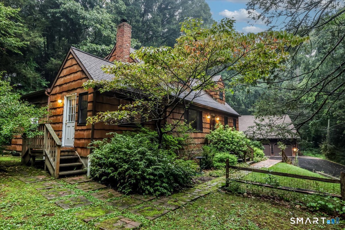 17 East Bucks Rock Road New Milford CT 06776