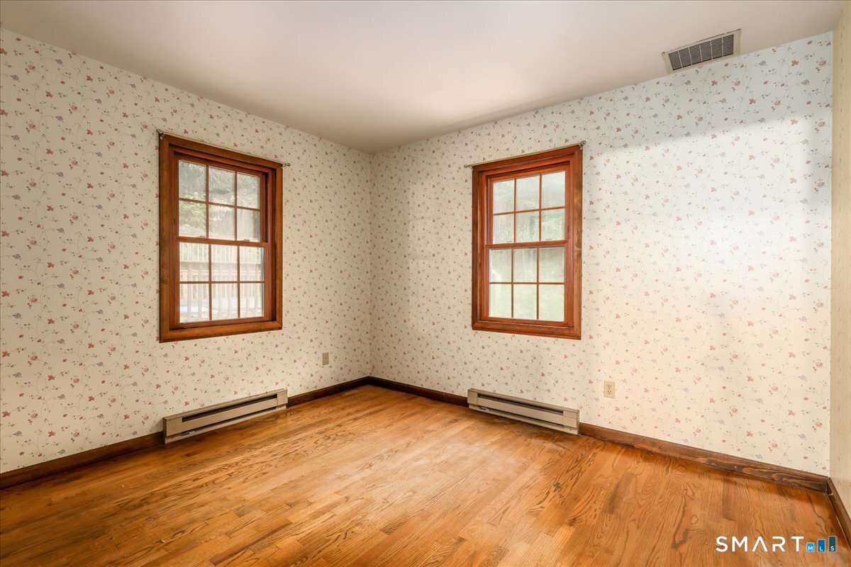 17 East Bucks Rock Road New Milford CT 06776