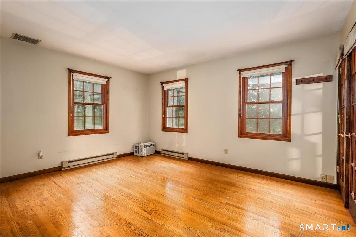 17 East Bucks Rock Road New Milford CT 06776