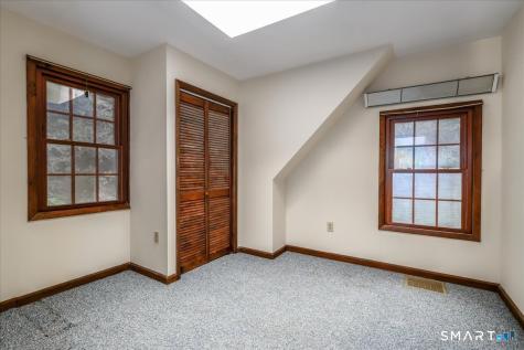17 East Bucks Rock Road New Milford CT 06776