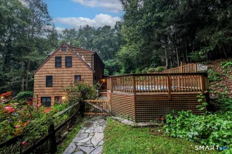 17 East Bucks Rock Road New Milford CT 06776