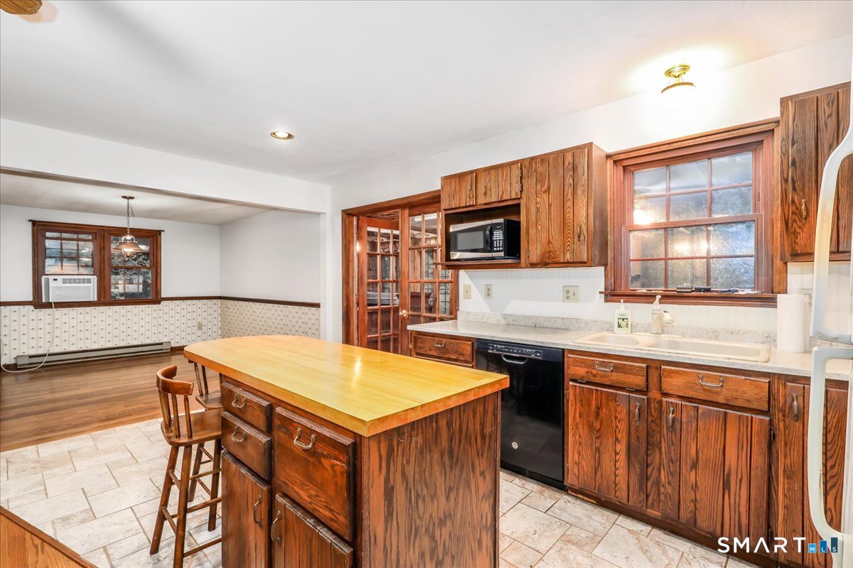 17 East Bucks Rock Road New Milford CT 06776