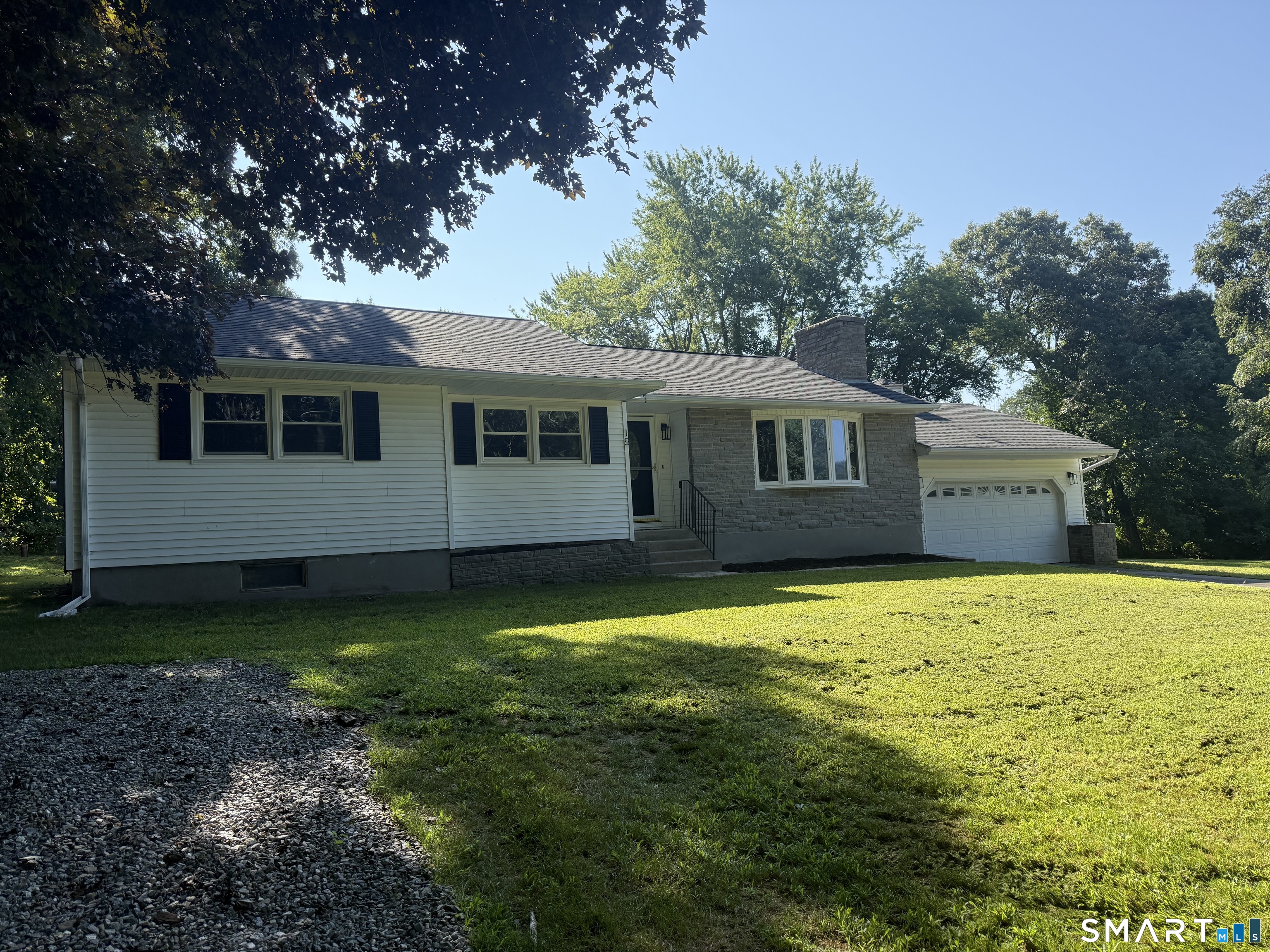 15 Susie Avenue Plainfield CT 06354
