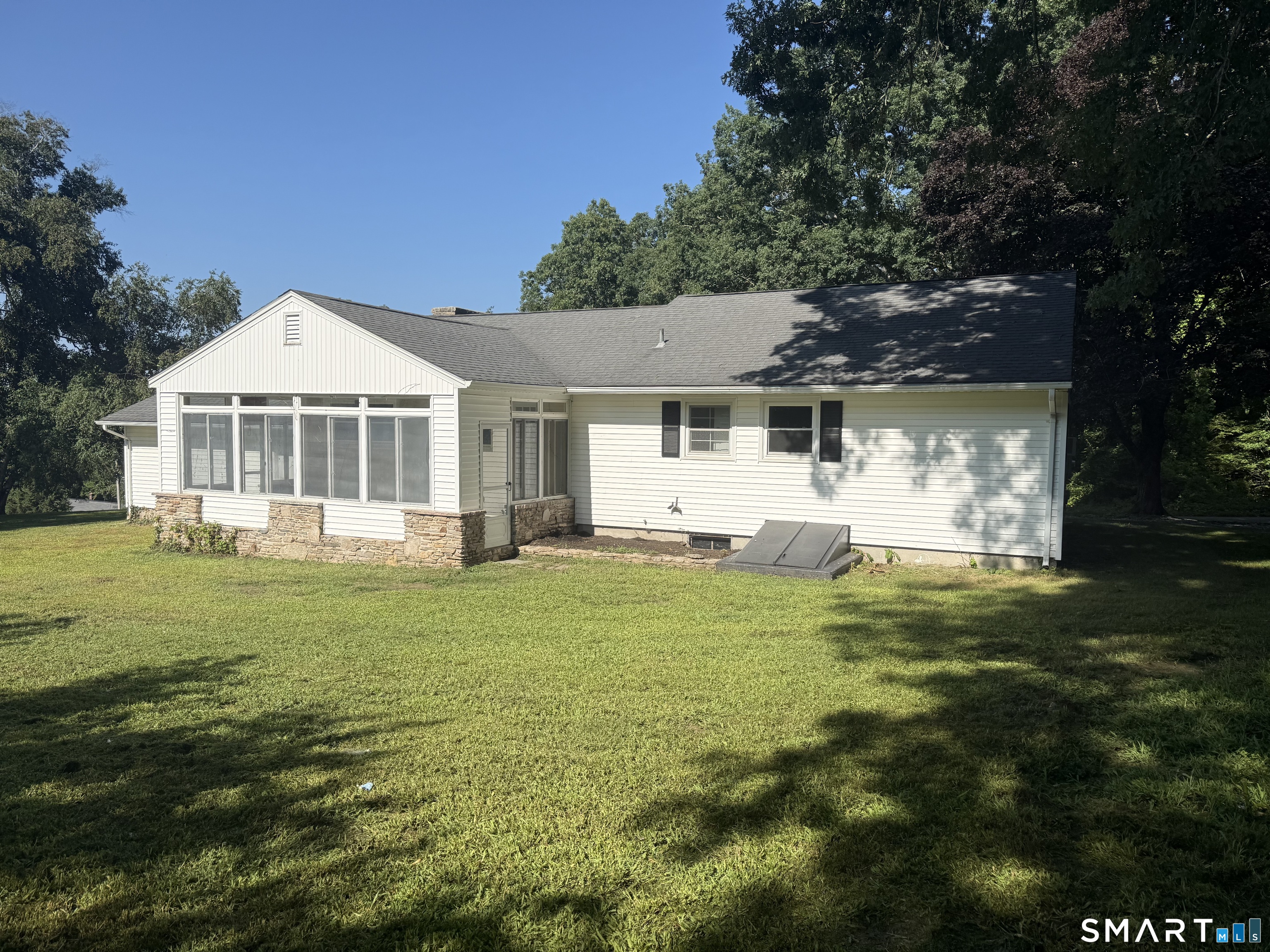 15 Susie Avenue Plainfield CT 06354