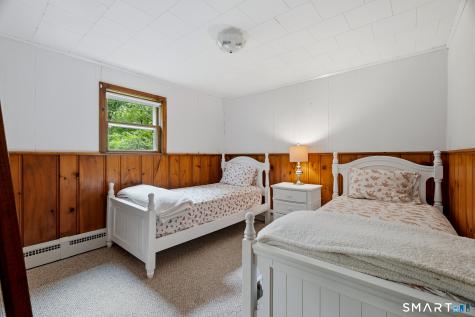 32 Cubles Drive East Lyme CT 06357