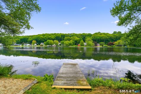 32 Cubles Drive East Lyme CT 06357
