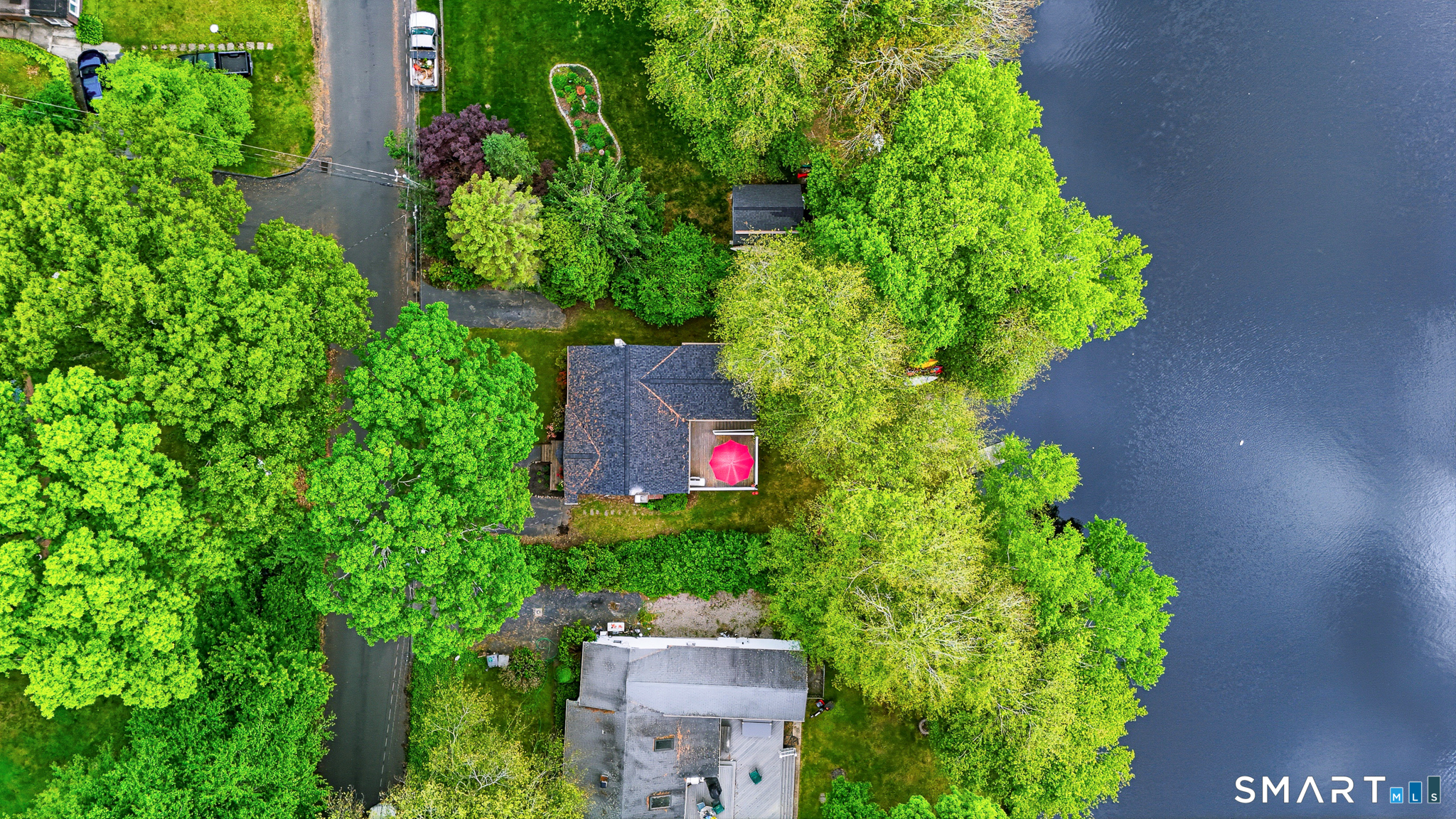 32 Cubles Drive East Lyme CT 06357