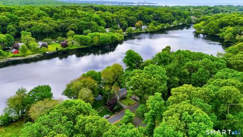 32 Cubles Drive East Lyme CT 06357