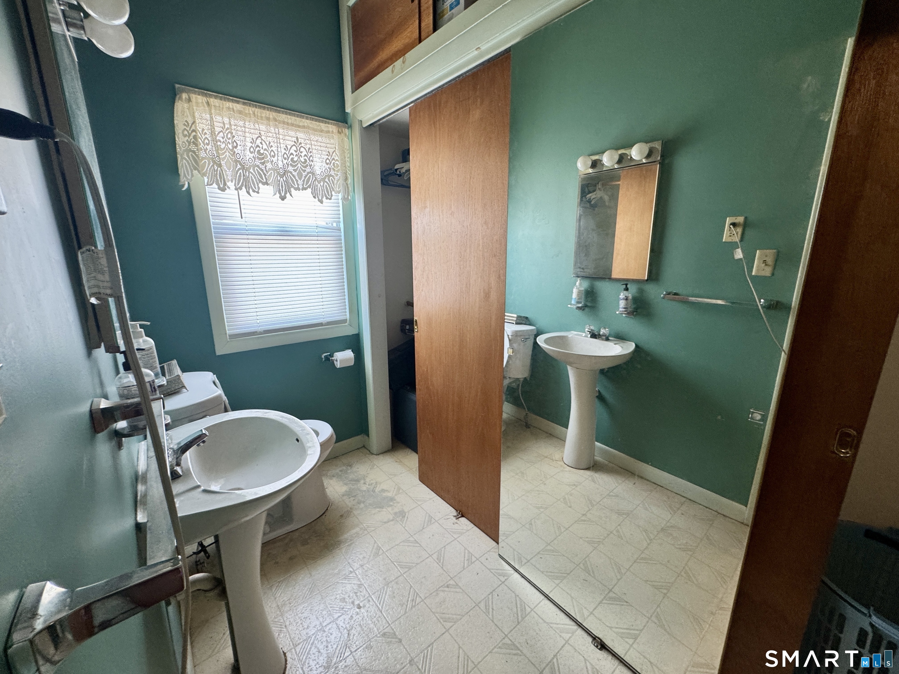 15 Warren Street New London CT 06320