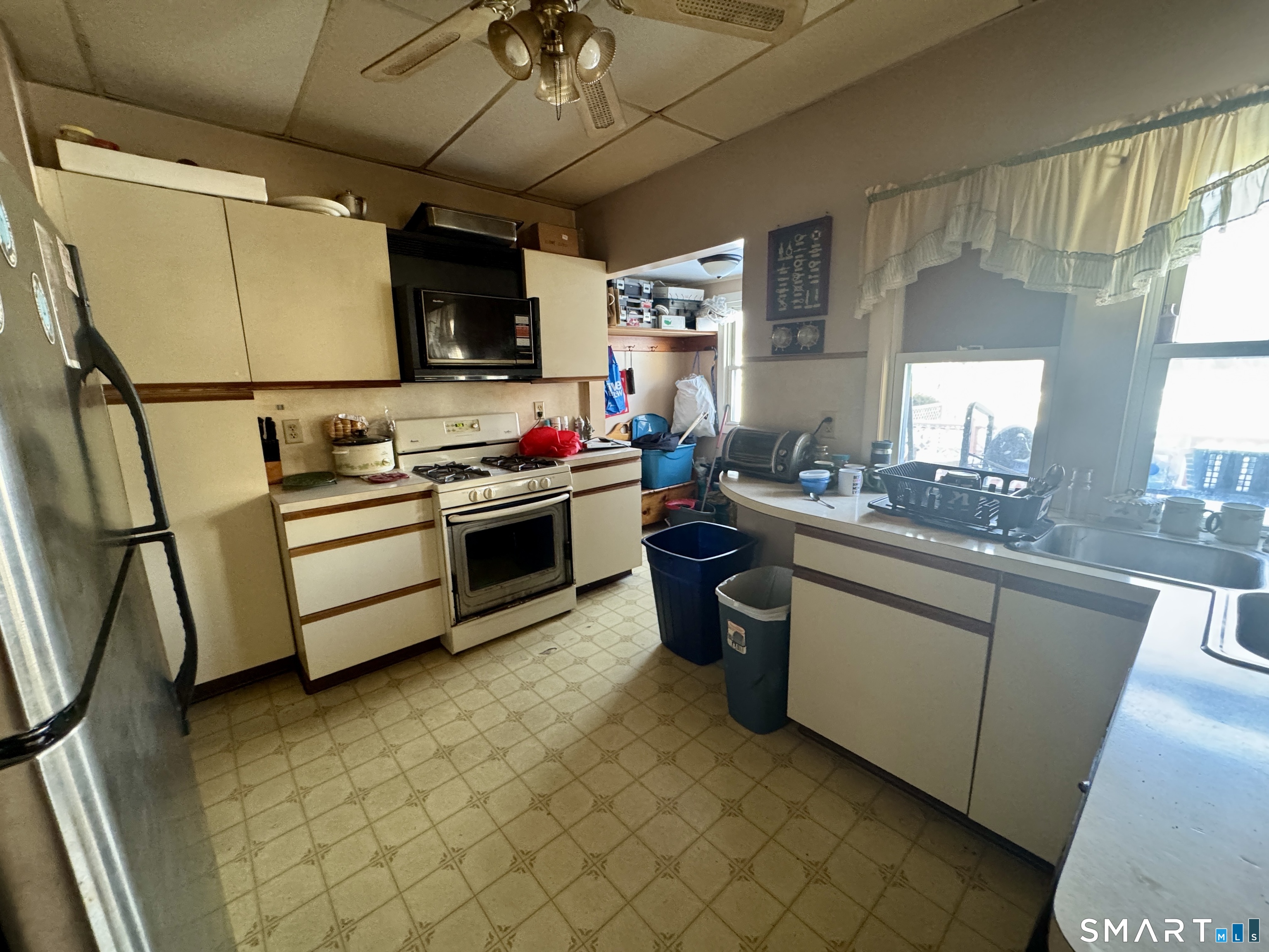 15 Warren Street New London CT 06320