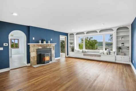 118 Forty Acre Mountain Road Danbury CT 06811