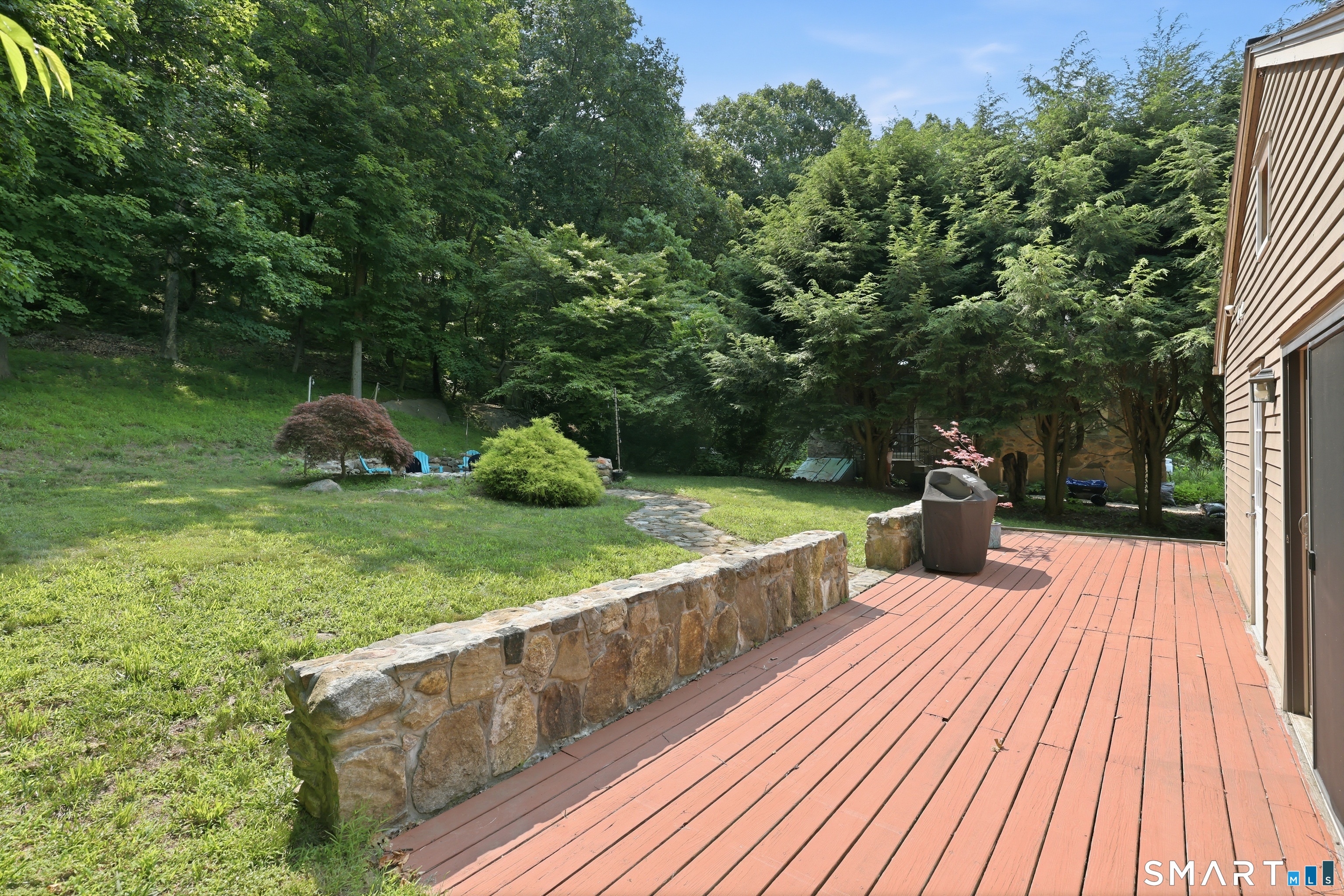 10 Satterlee Road New Fairfield CT 06812