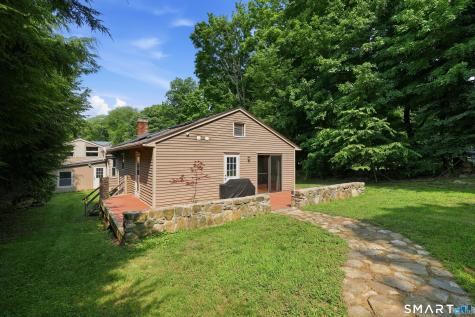 10 Satterlee Road New Fairfield CT 06812