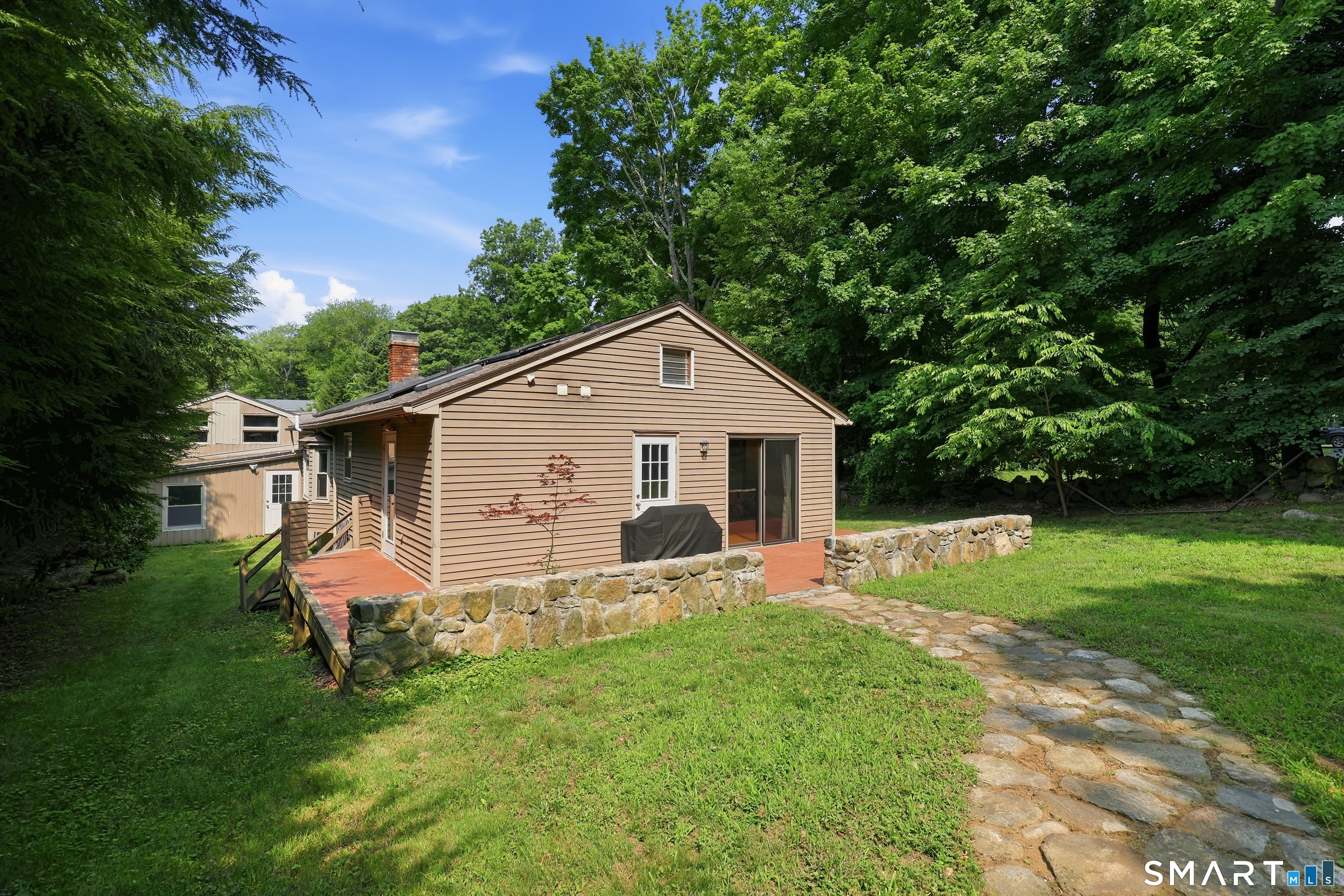 10 Satterlee Road New Fairfield CT 06812