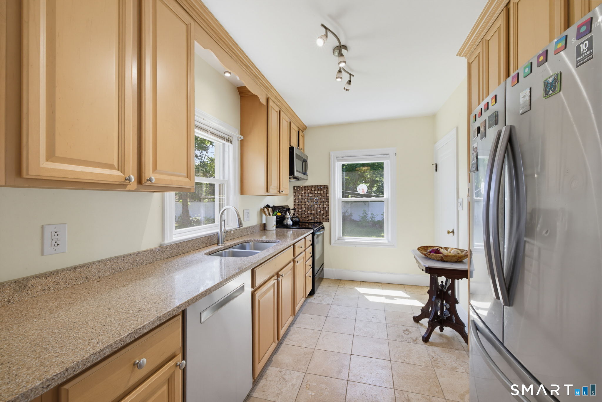 19 Burton Avenue Norwich CT 06360