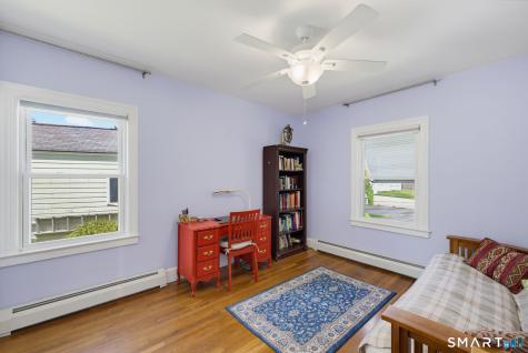 19 Burton Avenue Norwich CT 06360