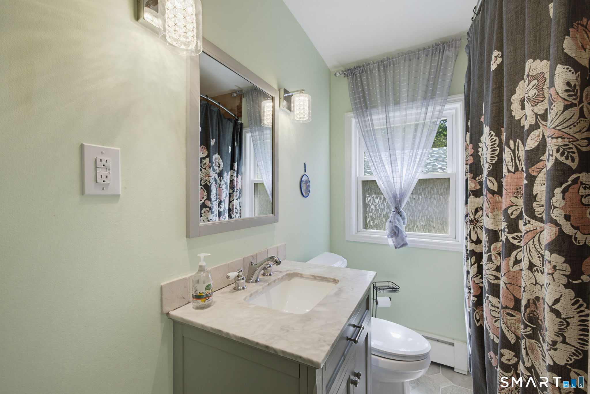19 Burton Avenue Norwich CT 06360