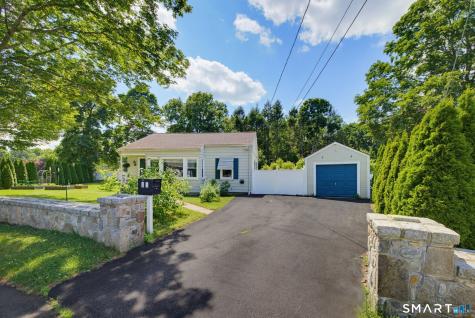 19 Burton Avenue Norwich CT 06360