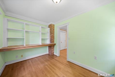 31 School Street Avon CT 06001