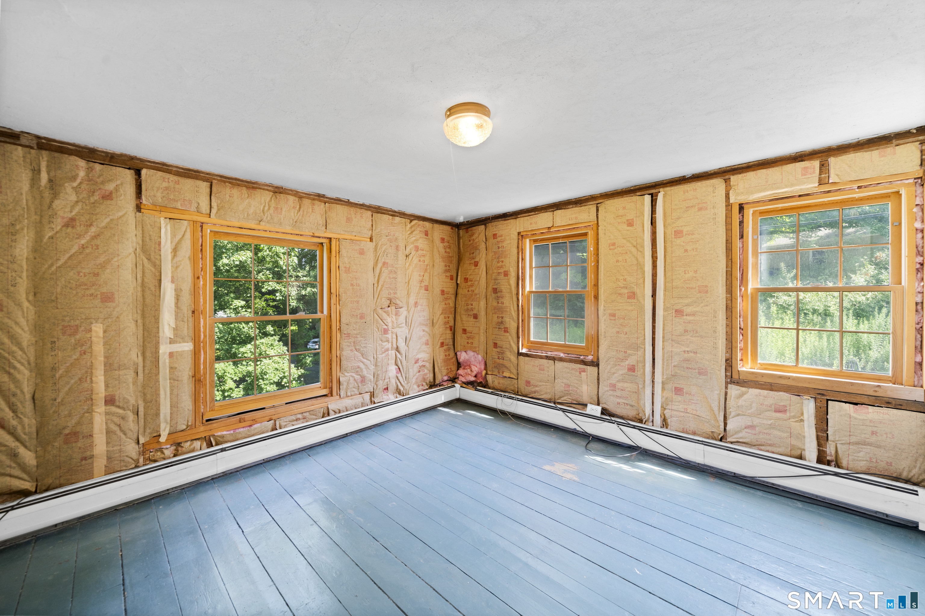 31 School Street Avon CT 06001