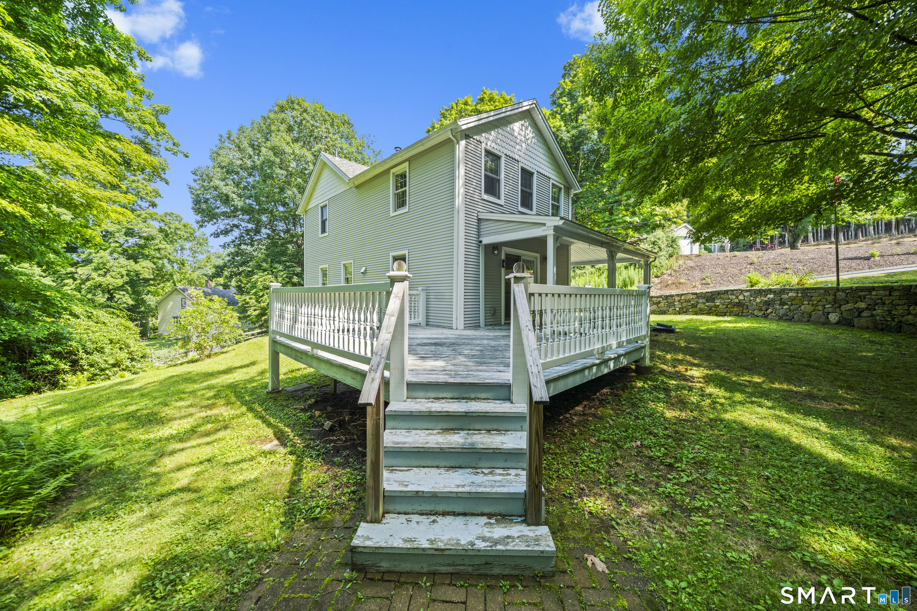 31 School Street Avon CT 06001