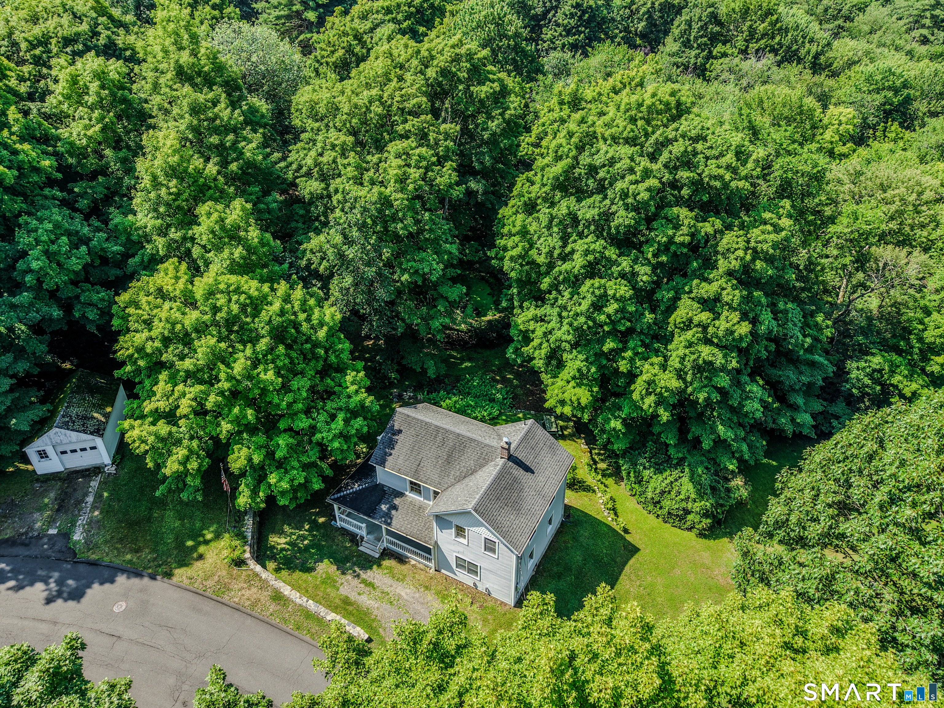 31 School Street Avon CT 06001
