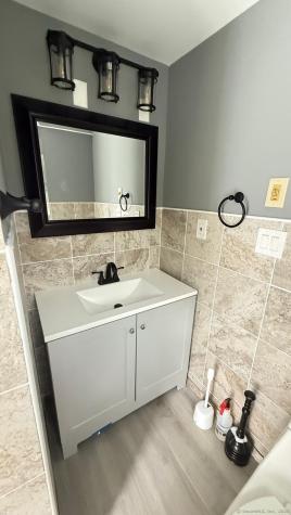 49 Willys Street East Hartford CT 06118