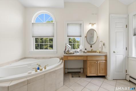13 Donnelly Drive New Fairfield CT 06812