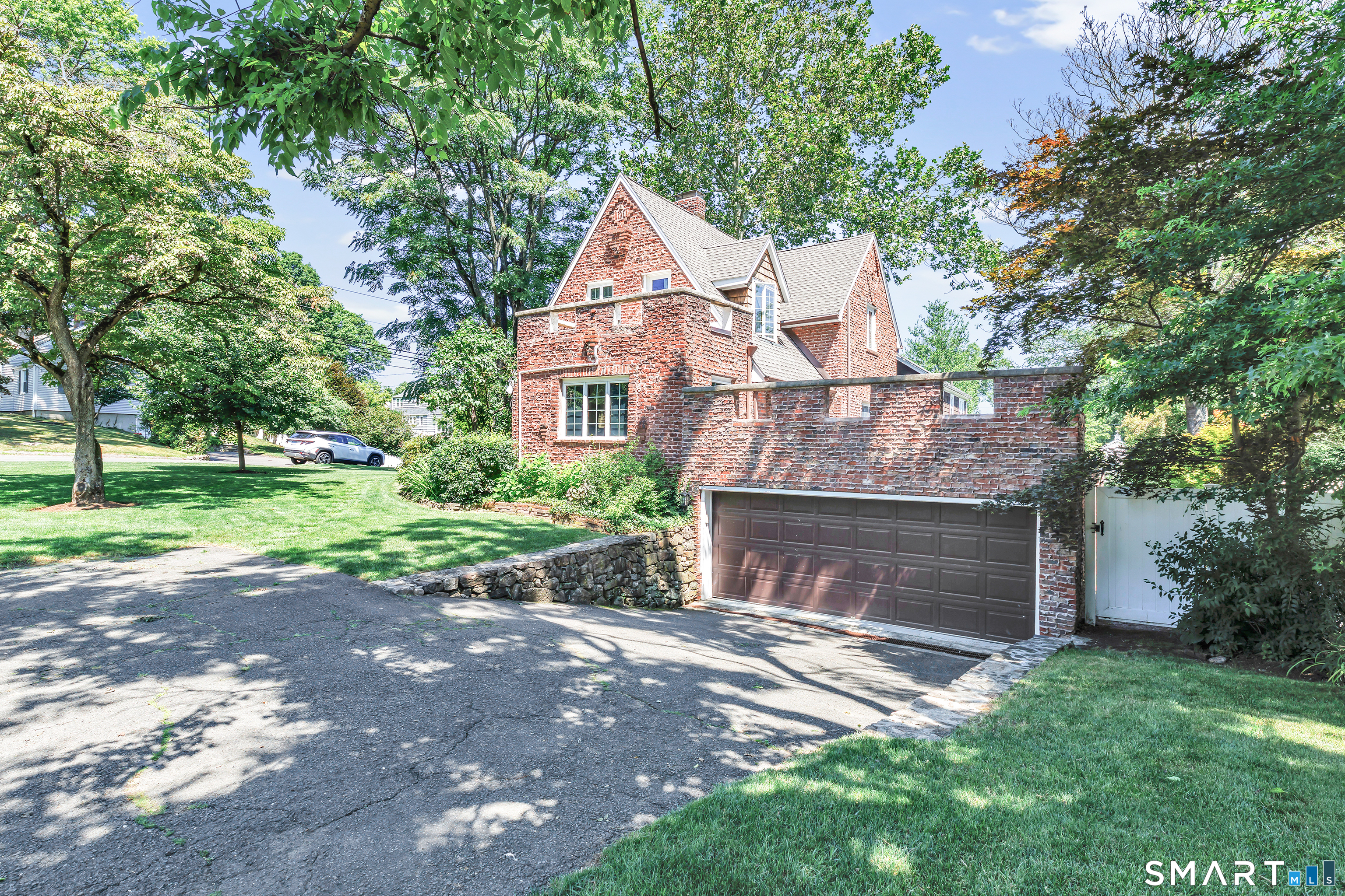 2 Winthrop Avenue Norwalk CT 06851