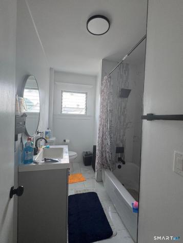 75 Willetts Avenue New London CT 06320