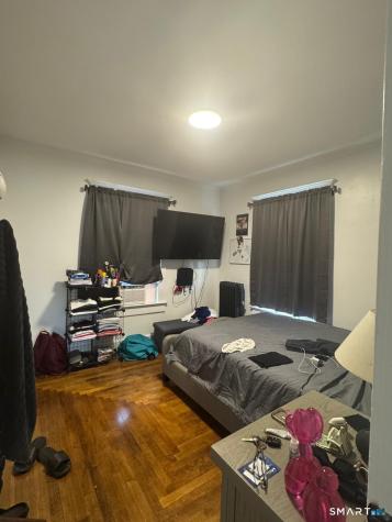 75 Willetts Avenue New London CT 06320