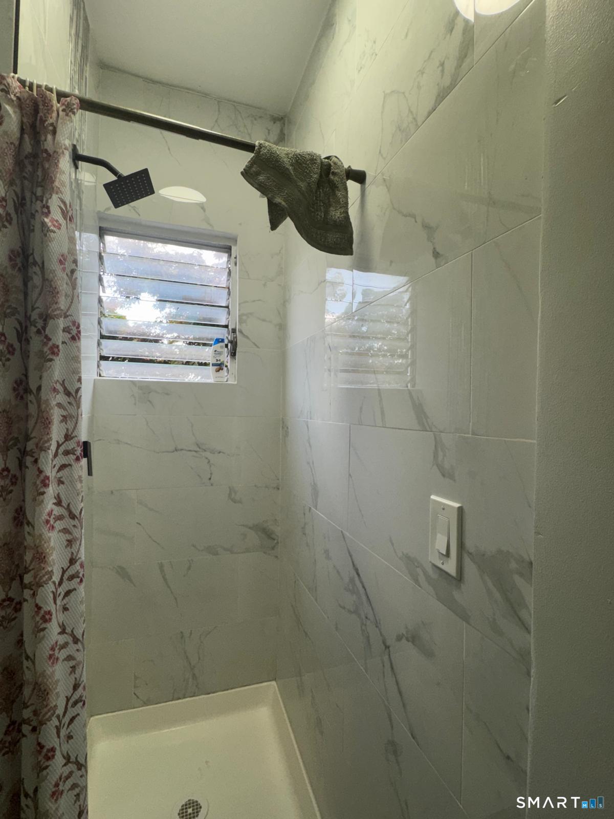 75 Willetts Avenue New London CT 06320