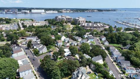 75 Willetts Avenue New London CT 06320