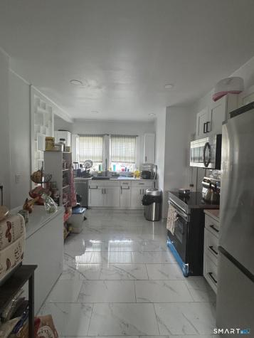 75 Willetts Avenue New London CT 06320