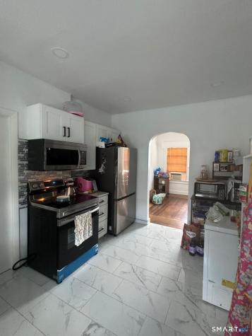 75 Willetts Avenue New London CT 06320