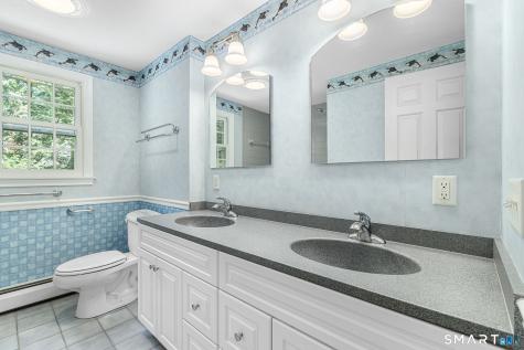 38 Oak Ridge Drive Avon CT 06001