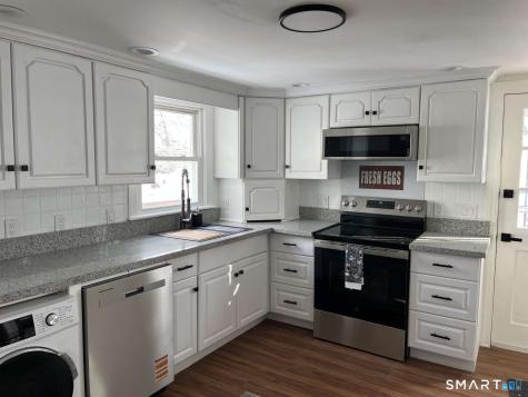 34 Buckingham Avenue Norwich CT 06360