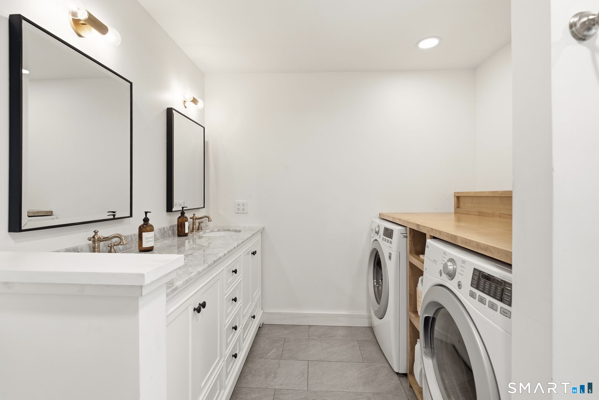 70 Woodfield Crossing Rocky Hill CT 06067
