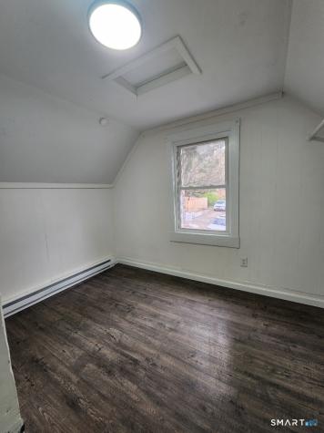 296 Laurel Hill Avenue Norwich CT 06360