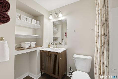124 Jordan Lane Wethersfield CT 06109