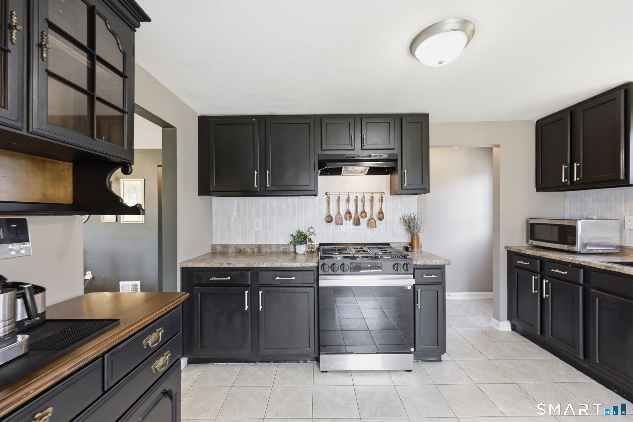 124 Jordan Lane Wethersfield CT 06109