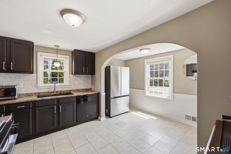 124 Jordan Lane Wethersfield CT 06109