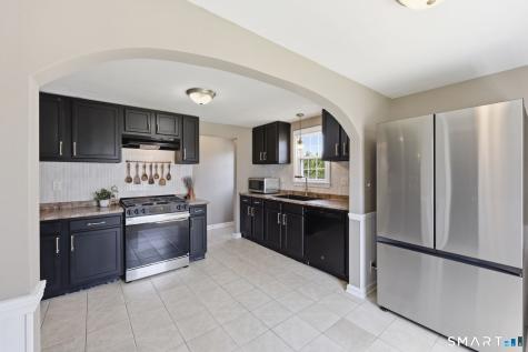 124 Jordan Lane Wethersfield CT 06109