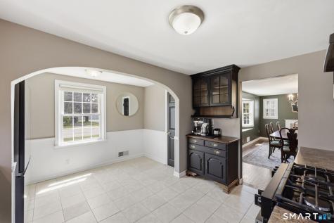 124 Jordan Lane Wethersfield CT 06109