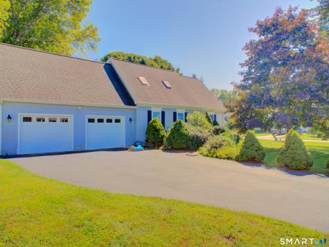 16 Jefferson Drive Killingly CT 53517