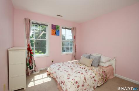 4 Meadow Road Newtown CT 06470