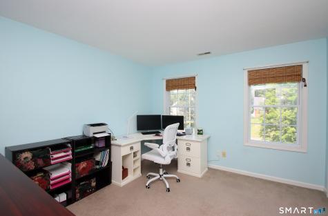 4 Meadow Road Newtown CT 06470